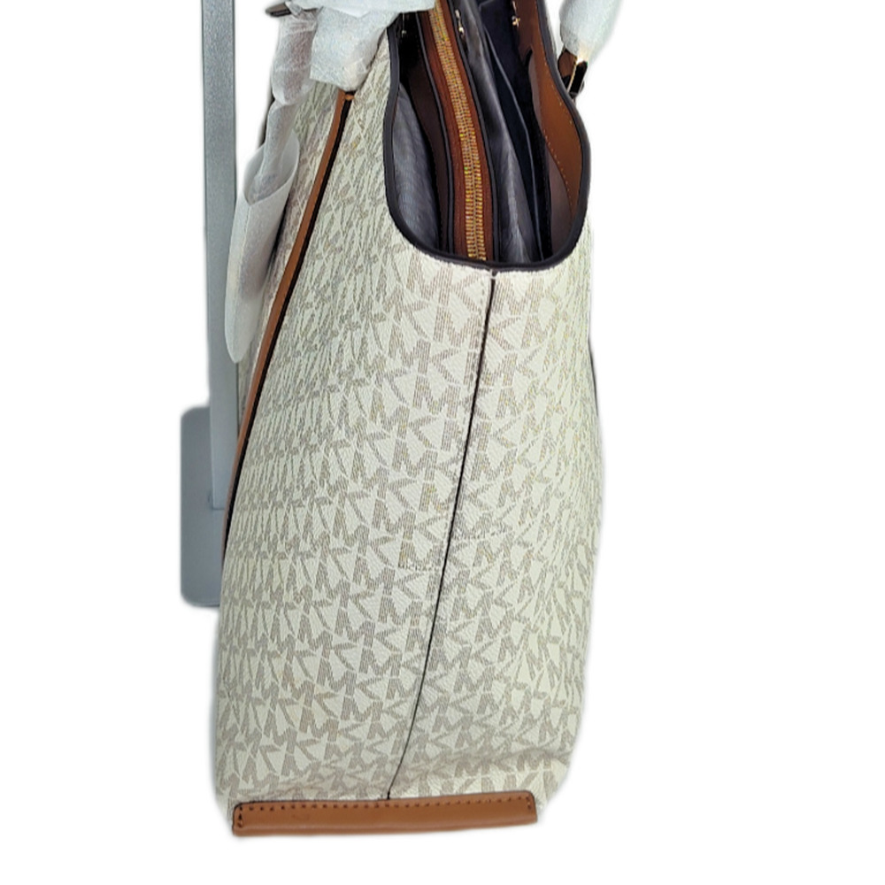 Michael Kors Temple XL Tote Vanilla/Acorn NWT - Picture 3 of 13
